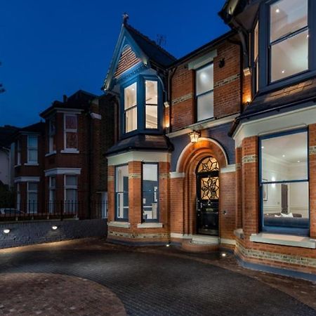 Вілла Dream House London With Gym, Cinema And Housekeeper Ілінг Екстер'єр фото