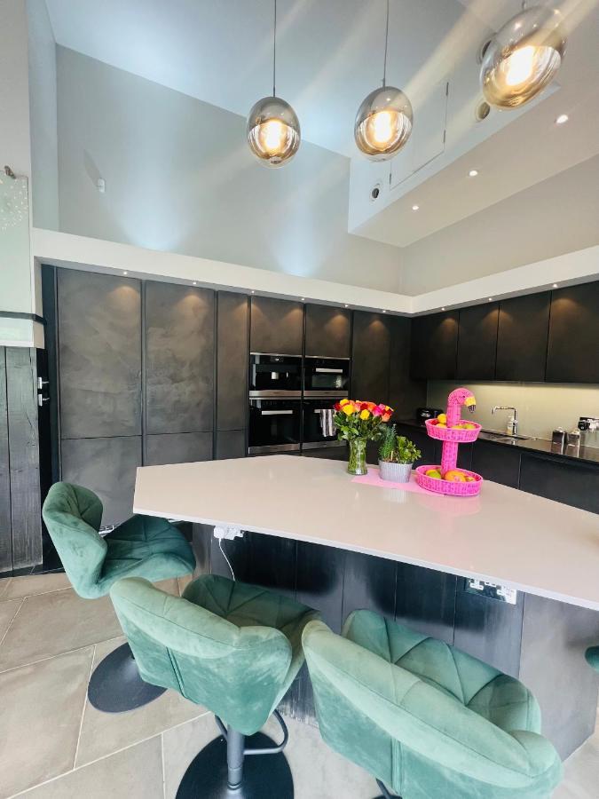 Вілла Dream House London With Gym, Cinema And Housekeeper Ілінг Екстер'єр фото